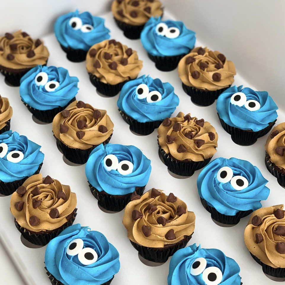 cookie monster cupcakes