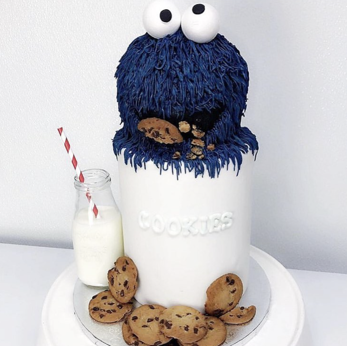 cookie monster milk & cookie jar cake